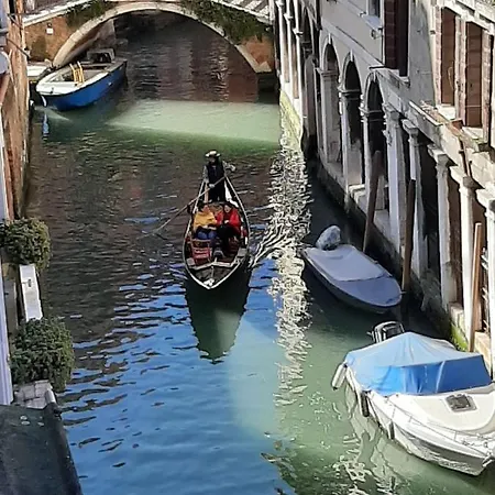Corte Dei Miracoli Venise