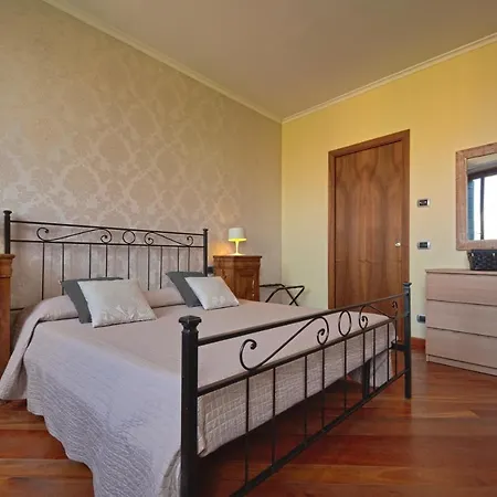 Corte Dei Miracoli بيت ضيافة 3*