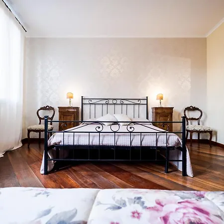 بيت ضيافة Corte Dei Miracoli