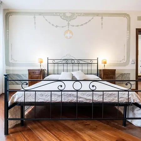 Corte Dei Miracoli بيت ضيافة 3*