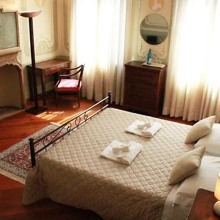 بيت ضيافة Corte Dei Miracoli 3*