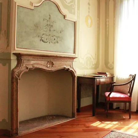 بيت ضيافة Corte Dei Miracoli 3*