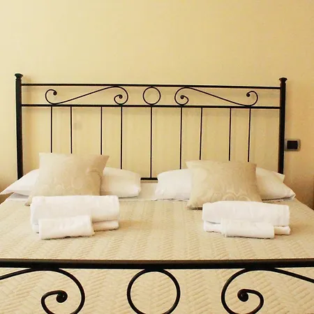 Corte Dei Miracoli بيت ضيافة 3*