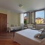 Corte Dei Miracoli Pensión 3*